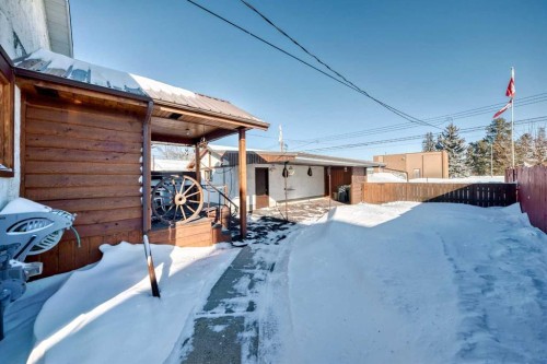 5306 52 Avenue, Ponoka, AB - Outdoor With Exterior