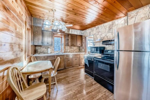 5306 52 Avenue, Ponoka, AB - Indoor