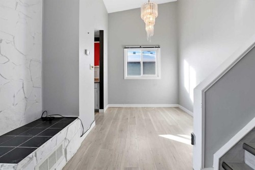 46 Duncan Crescent, Red Deer, AB - Indoor Photo Showing Other Room