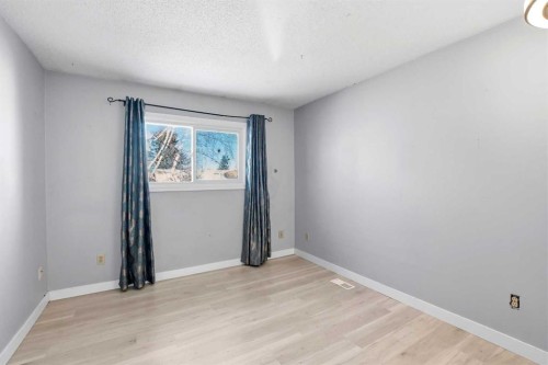 46 Duncan Crescent, Red Deer, AB - Indoor Photo Showing Other Room
