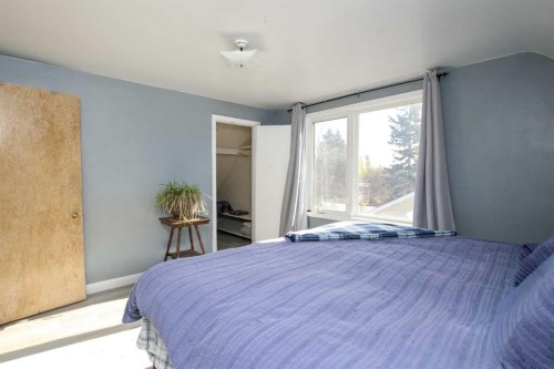 3515 45 Avenue, Red Deer, AB - Indoor Photo Showing Bedroom