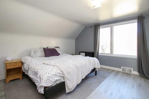3515 45 Avenue, Red Deer, AB - Indoor Photo Showing Bedroom