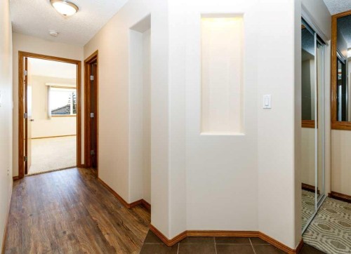 328-18 Averill Street, Red Deer, AB - Indoor Photo Showing Other Room