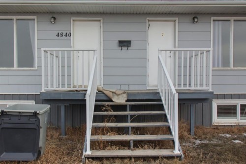 4840 49 Avenue, Irma, AB - Outdoor With Exterior