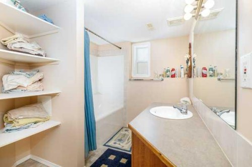 12 Dentoom, Red Deer, AB - Indoor Photo Showing Other Room