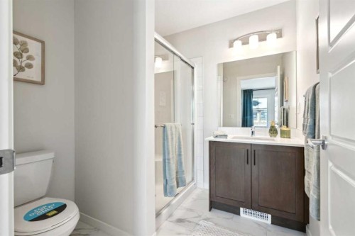 14685 1 Street Ne, Calgary, AB - Indoor Photo Showing Bathroom