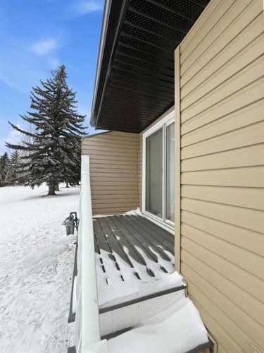 1-96 Holmes Street, Red Deer, AB - Outdoor With Exterior