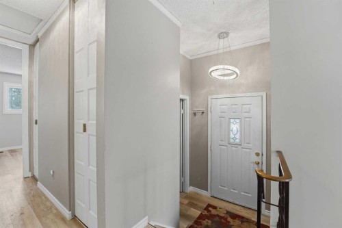 1-96 Holmes Street, Red Deer, AB - Indoor Photo Showing Other Room