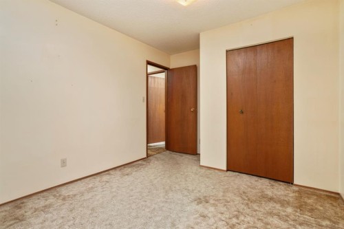 4210 69 Street, Camrose, AB - Indoor Photo Showing Other Room