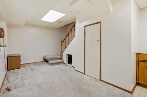 4210 69 Street, Camrose, AB - Indoor