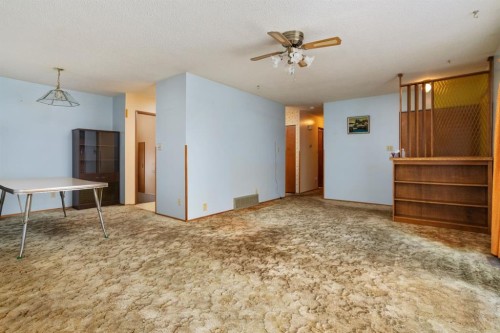 4210 69 Street, Camrose, AB - Indoor Photo Showing Other Room