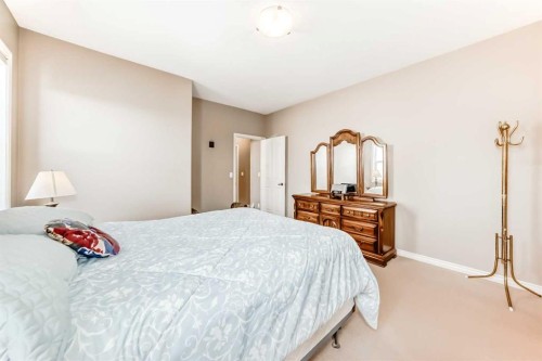 8 Filbert Close, Sylvan Lake, AB - Indoor Photo Showing Bedroom