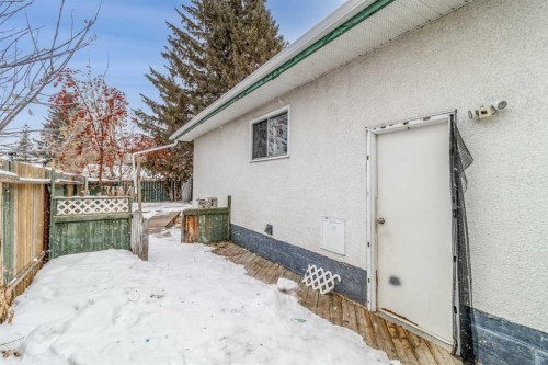38 Ogden Avenue, Red Deer, AB - Outdoor