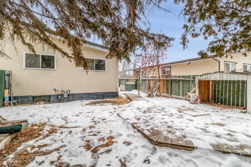 38 Ogden Avenue, Red Deer, AB - Outdoor