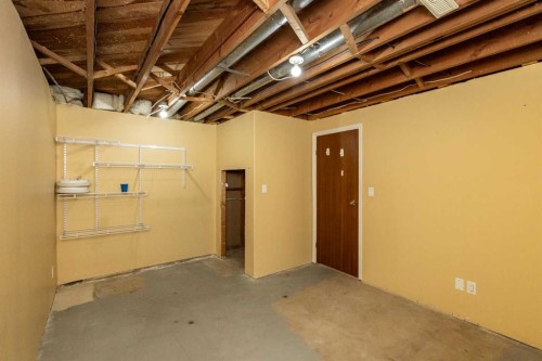 4919 46 Street, Innisfail, AB - Indoor Photo Showing Basement