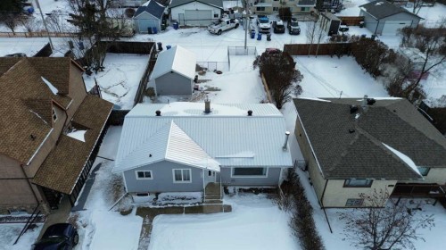 4919 46 Street, Innisfail, AB - Outdoor