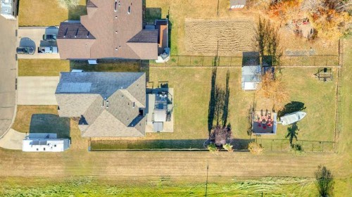 3905 39 Street Close, Ponoka, AB - Outdoor With View