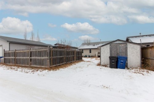 66 Stanford Boulevard, Blackfalds, AB - Outdoor