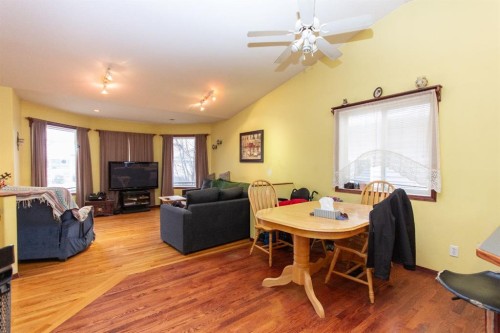 66 Stanford Boulevard, Blackfalds, AB - Indoor