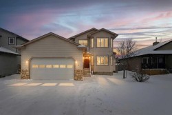 5 Lincoln Street  Sylvan Lake, AB T4S 2R1