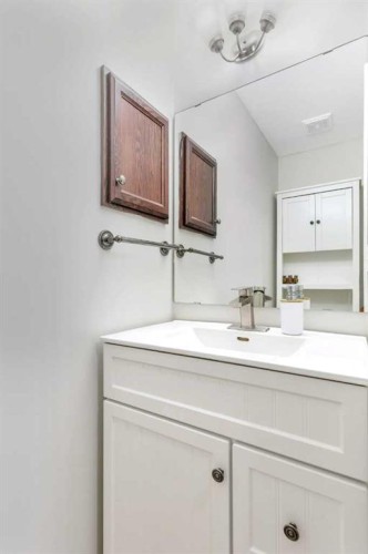67 Garden Road, Lacombe, AB - Indoor Photo Showing Bathroom