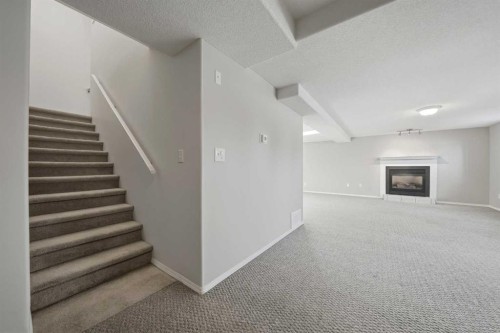 15 26534 Township Road 384, Rural Red Deer County, AB - Indoor Photo Showing Other Room