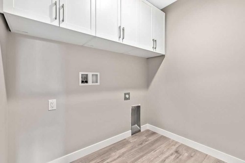 201-97 Station Drive, Sylvan Lake, AB 