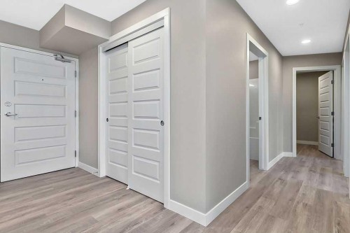 201-97 Station Drive, Sylvan Lake, AB 