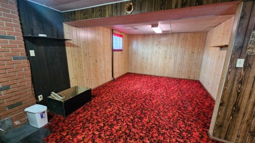 4618 Westminster Avenue, Coronation, AB - Indoor