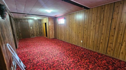 4618 Westminster Avenue, Coronation, AB - Indoor