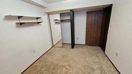 4618 Westminster Avenue, Coronation, AB - Indoor Photo Showing Other Room