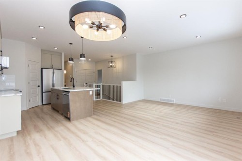 37 Terra Close, Red Deer, AB - Indoor Photo Showing Kitchen With Upgraded Kitchen