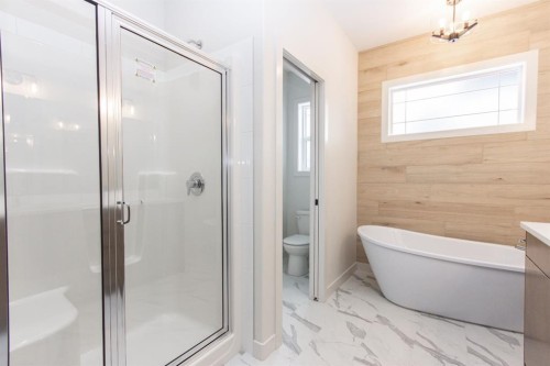 37 Terra Close, Red Deer, AB - Indoor Photo Showing Bathroom