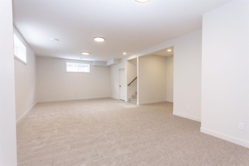 41 Terra Close, Red Deer, AB - Indoor Photo Showing Other Room