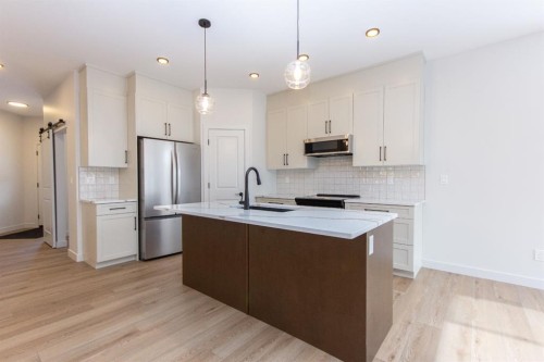 41 Terra Close, Red Deer, AB - Indoor Photo Showing Kitchen With Stainless Steel Kitchen With Upgraded Kitchen