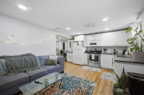 124 Martin Close, Red Deer, AB - Indoor