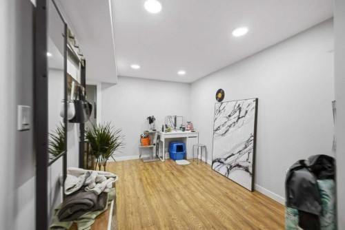 124 Martin Close, Red Deer, AB - Indoor