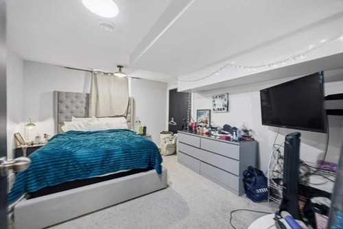 124 Martin Close, Red Deer, AB - Indoor Photo Showing Bedroom