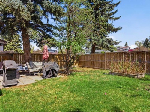 124 Martin Close, Red Deer, AB - Outdoor