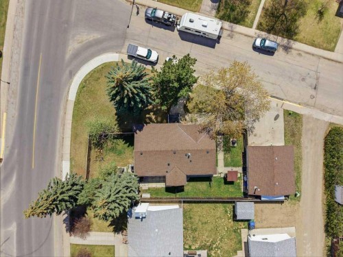 124 Martin Close, Red Deer, AB - Outdoor