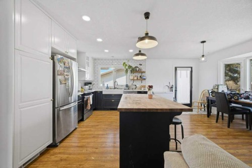 124 Martin Close, Red Deer, AB - Indoor