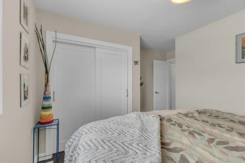 9 Pickering Close, Sylvan Lake, AB - Indoor Photo Showing Bedroom