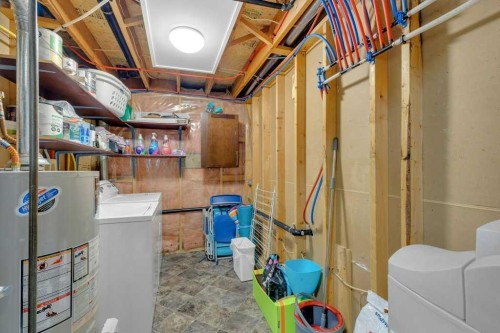 9 Pickering Close, Sylvan Lake, AB - Indoor