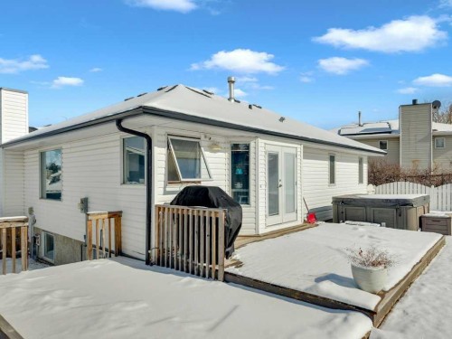 9 Pickering Close, Sylvan Lake, AB - Outdoor With Deck Patio Veranda With Exterior