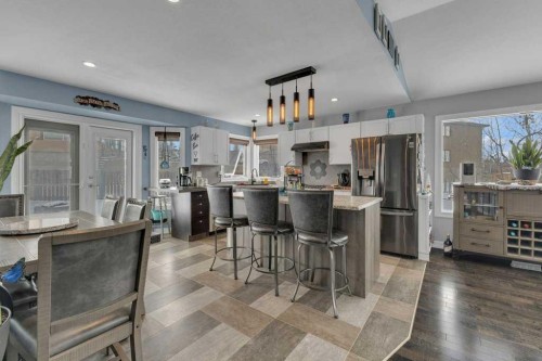 9 Pickering Close, Sylvan Lake, AB - Indoor