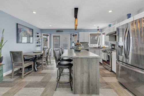 9 Pickering Close, Sylvan Lake, AB - Indoor