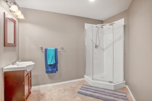 68 Kelly Street, Red Deer, AB - Indoor Photo Showing Bathroom