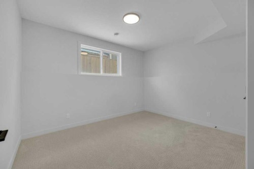 148 Red Ash Cove, Springbrook, AB - Indoor Photo Showing Other Room
