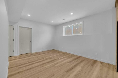 148 Red Ash Cove, Springbrook, AB - Indoor Photo Showing Other Room