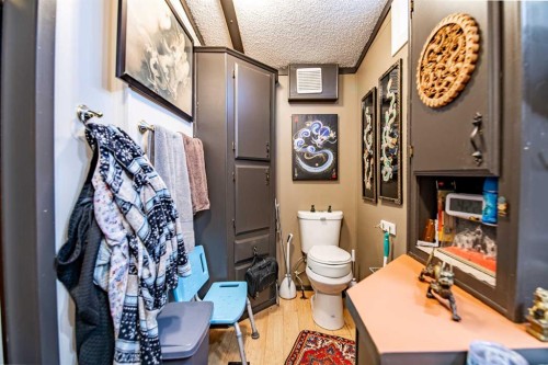 3 Parkview Avenue, Red Deer, AB 